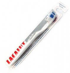 Зубная щетка